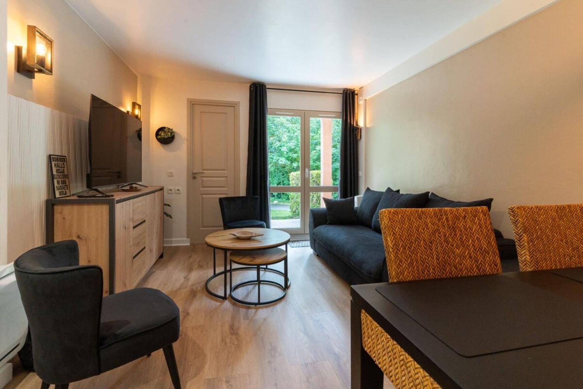 Beautiful Flat With Swimming Pool Tennis Court And Private Car Parking 09 Le Touquet Exterior foto